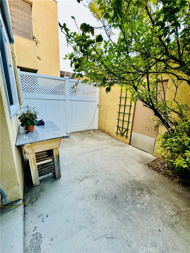 6225 Coldwater Canyon Avenue 117, North Hollywood, California 91606 home-pic-9